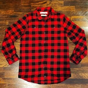 EUC Woolrich Buffalo Plaid Red and Black Flanel Button Down Shirt Metal Buttons
